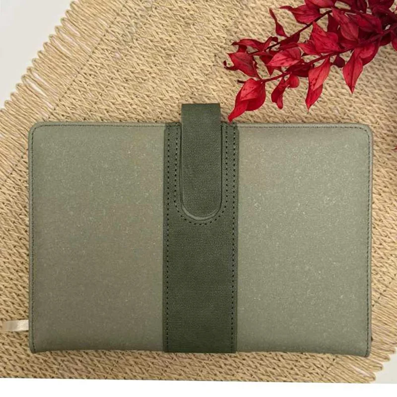 سالنامه 1405 مگنتی 3تکه آداک ADAK